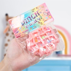 Pinch Family Waffles Sticky Squishy Soft Toy -Βάφλα