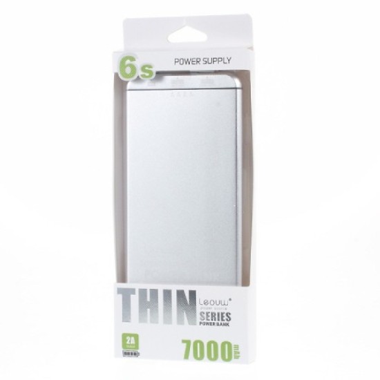 Λεπτό Power Bank 7.000mAh της Leouw σε ασημένιο χρώμα.
