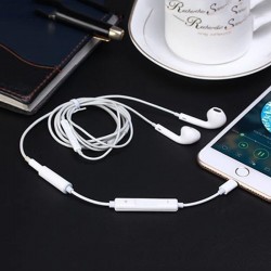 OEM iPhone 7/8 / X Lightning σε υποδοχή ακουστικών 3,5 χιλιοστών με έλεγχο έντασης ήχου και διακόπτη